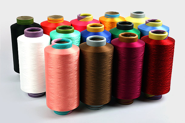 Quid scire debes de Polyester Dope-Dyed Yarn